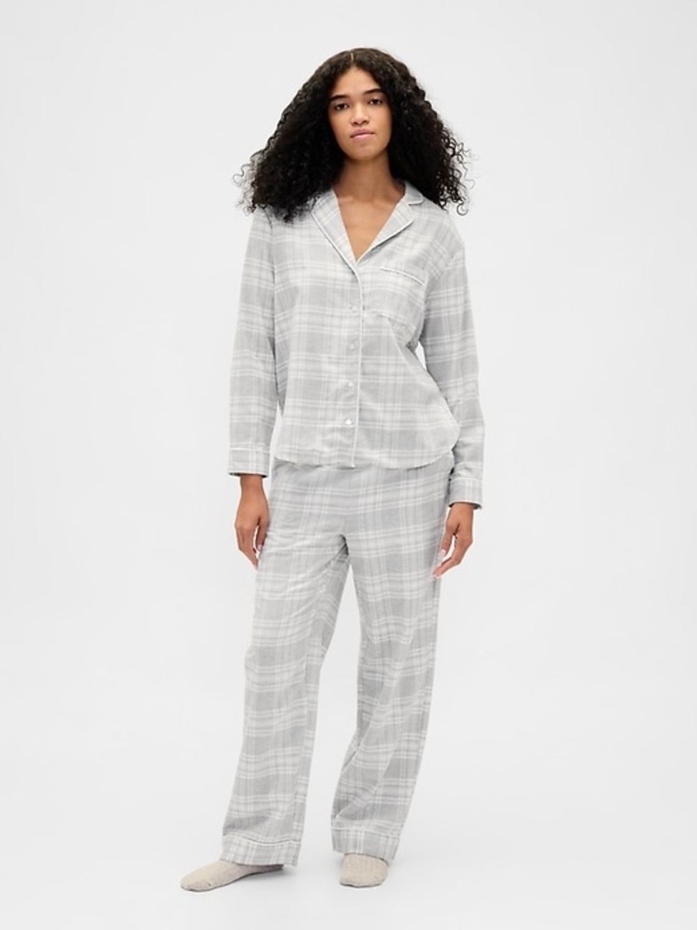 Gap Flannel Pajama Set. Medium